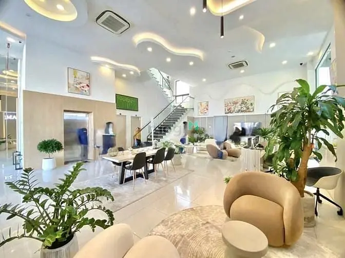 Cho Thuê Nhà Mặt Tiền Đường Nguyễn Thị Minh Khai, P.pnl Q1