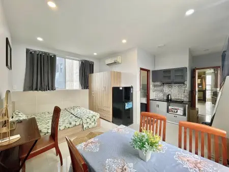 Chdv- Đầy Đủ Nội Thất Thoáng Mát- Võ Văn Kiệt Q1