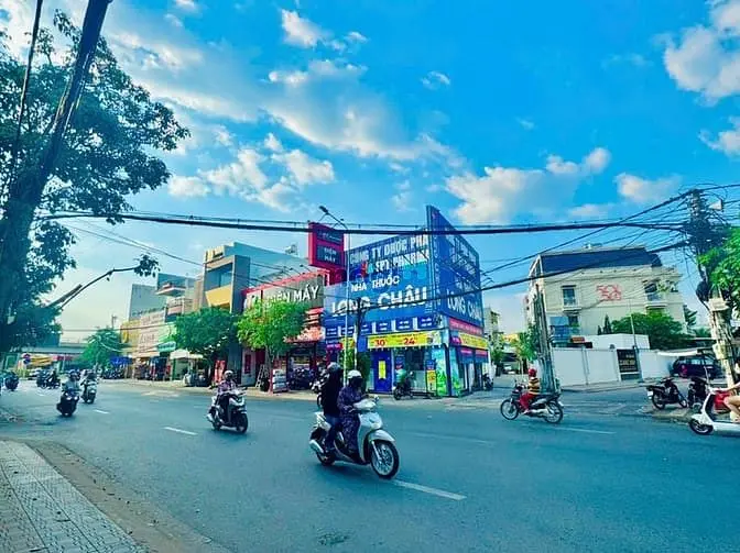 Nhà Bán Đường Cách Mạng Tháng 8 Gần Cầu Hóa An Sổ Hồng 862M2 Giá 54 Tỷ
