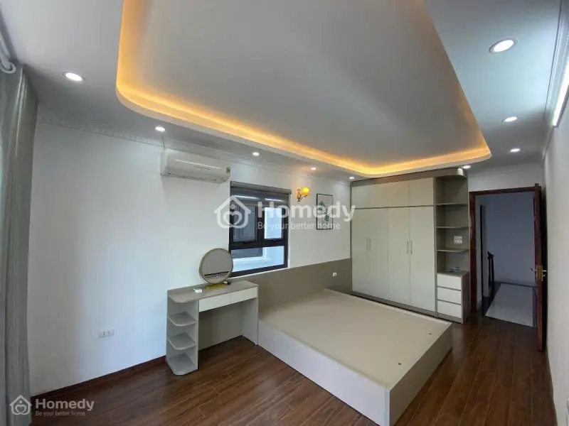 Bán Nhà Phạm Văn Đồng 5 Tầng Ô Tô Nhà Đẹp Full Nội Thất Sổ Nở Hậu 40M2