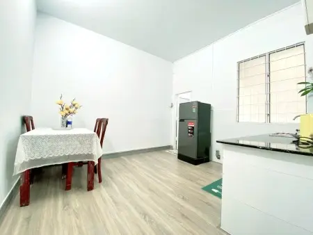 Căn Hộ Bàu Cát, Tân Bình: 2P Ngủ, Ntcb, Ban Công, 6,8Tr