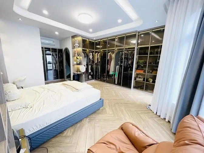 Bán Nhà Mt Khánh Hội Q.4 - Ngang 5,5M X 11M - Công Nhận 59M2 Đất