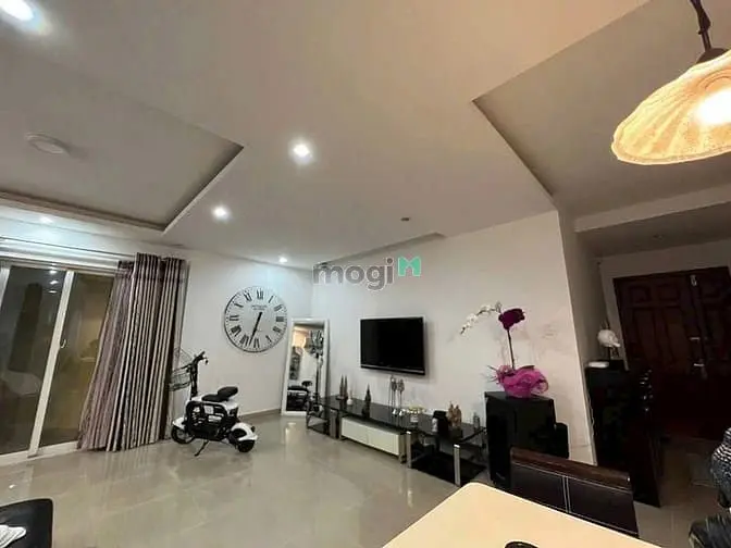 22Tr/Th. Ntcc, Cao Ốc Satra, Phan Đăng Lưu, Pn, 145M2, 3Pn, 2Wc.