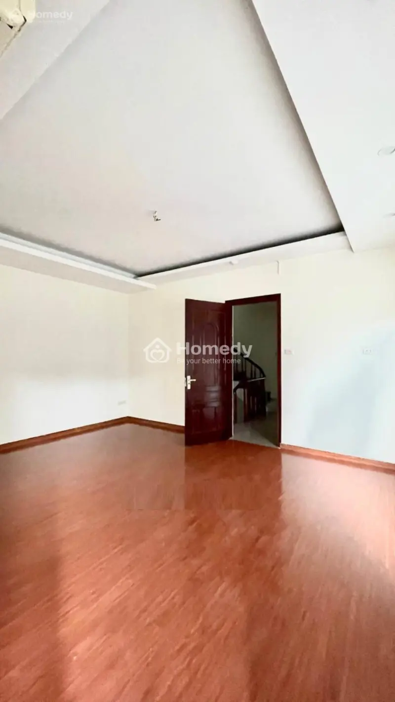 Chính Chủ Cho Thuê Sàn Văn Phòng Nguyễn Văn Huyên, 150M2, Rẻ Nhất Khu Vực, Miễn Phí Dịch Vụ