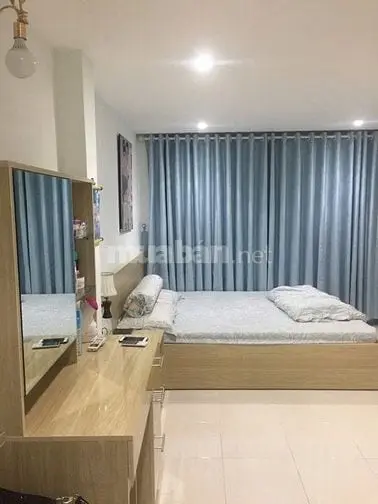 Bán Nhà Hẻm Ngay Đầu Chợ Tô Hiến Thành Quận 10