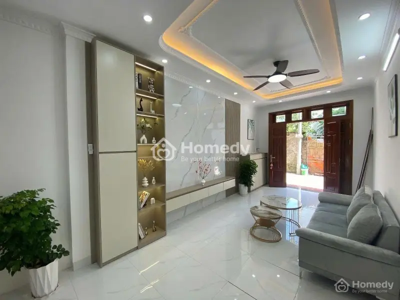 Bán Nhà Phạm Văn Đồng 5 Tầng Ô Tô Nhà Đẹp Full Nội Thất Sổ Nở Hậu 40M2