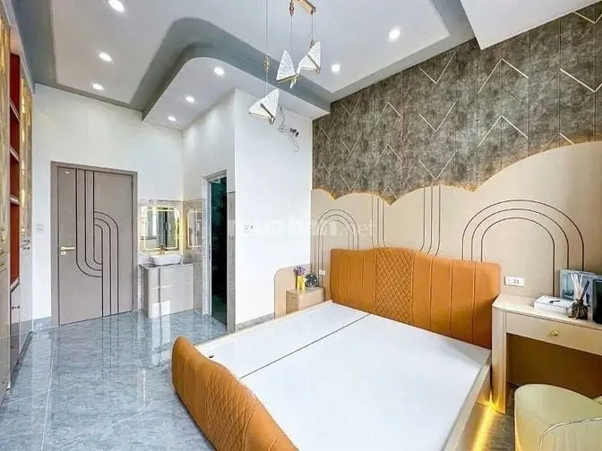 Bán Gấp Nhà Tân Bình Chỉ 2.4 Tỷ Ngay Lam Sơn Gần Sân Bay Shr