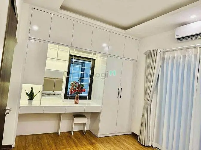 6057658 ảnh đại diện 1