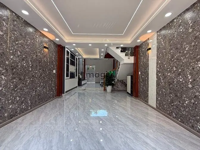 Nhà Đường Huỳnh Thị Hai, Dt:4.2X12.5M, Lửng, 3Lầu, 4Pn, Gara Xe, S/Thg