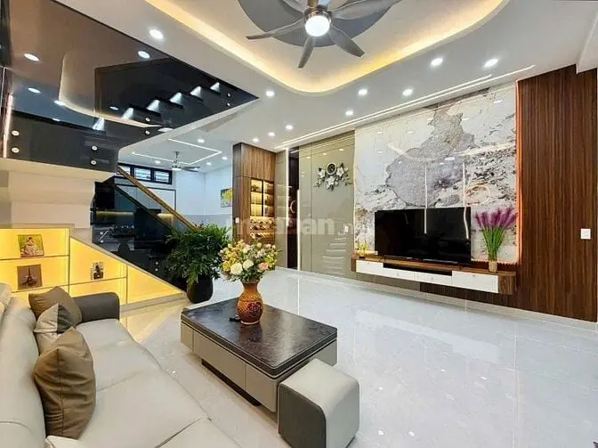 Nhà Giá Ngộp Hồ Thị Kỷ-Quận 10 Dt 65M2 Giá 2Tỷ370 Dọn Vào Ở Ngay!