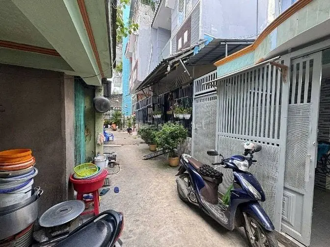 Gần Cầu Tân Thuận, 02 Tầng, Dt 5X25