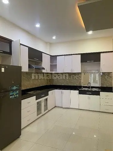 ⭐️Nhà 3 Lầu Dt:4,4X14M Đẹp Cao Cấp Hẻm Nguyễn Đình Chính, P15.