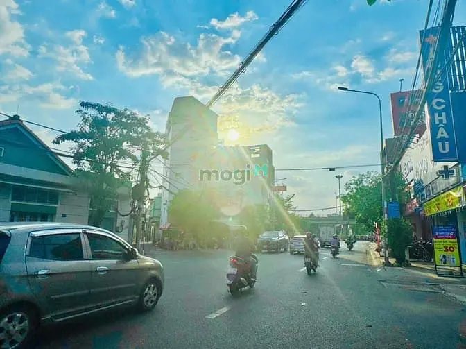 Nhà Bán Đường Cách Mạng Tháng 8 Gần Cầu Hóa An Sổ Hồng 862M2 Giá 54 Tỷ