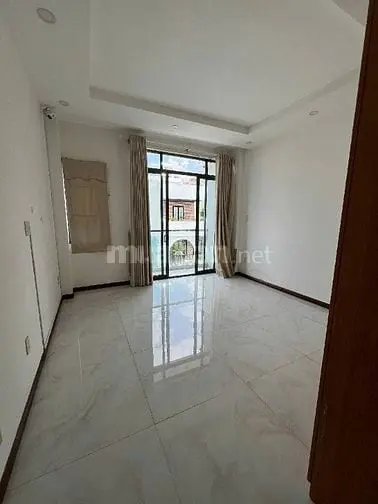 Gần Chợ Tân Quy, 04 Tầng, Dt 4X22M