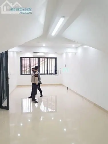 Cho Thuê Nhà Ngõ 170 Hoàng Ngân 48M X6T , Ô Tô Đỗ Cửa