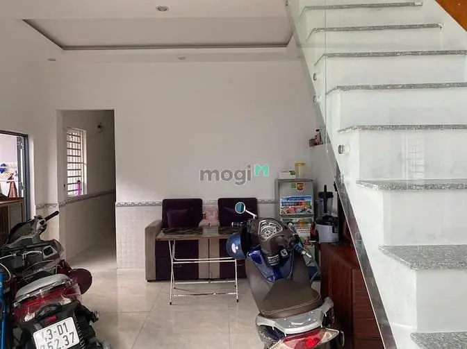 Bán Nhà 2 Tầng Trục Đường 5M5 Song Song Hoàng Thị Loan, (Ngã 3 Huế)