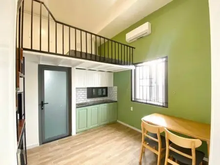 Phòng Gác 35M2 Full Nội Thất Ngay Hàng Xanh Sát Ngay Đại Hoạc Ngoại Thương, Giao Thông Vận Tải