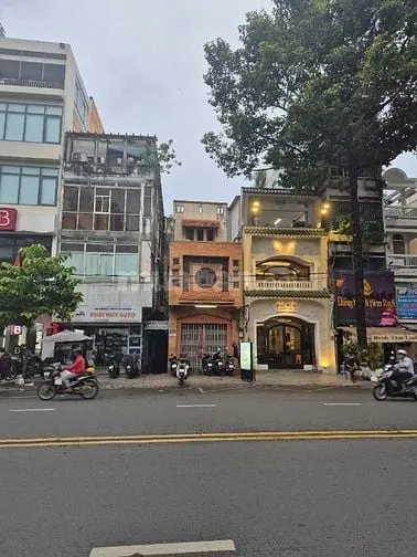 Chính Chủ Cần Tiền Bán Gấp Nhà Mt Nguyễn Trãi P2 Q5