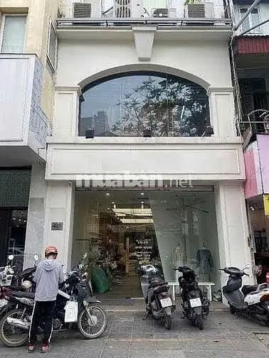 6058043 ảnh đại diện 1