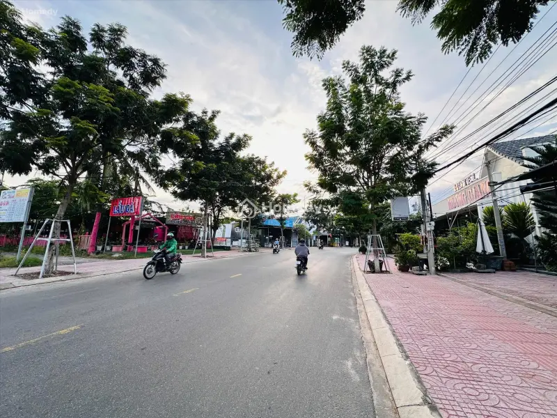 Bán Nhà 280M² Mặt Tiền Nguyễn Trường Tộ, Tân Thiện, La Gi – Giá 5.5 Tỷ