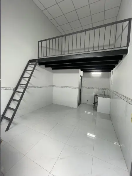 Phòng Mới Xây Ngay Cầu Nam Lý - Global City - Gác Cao - Máy Lạnh - Free Xe