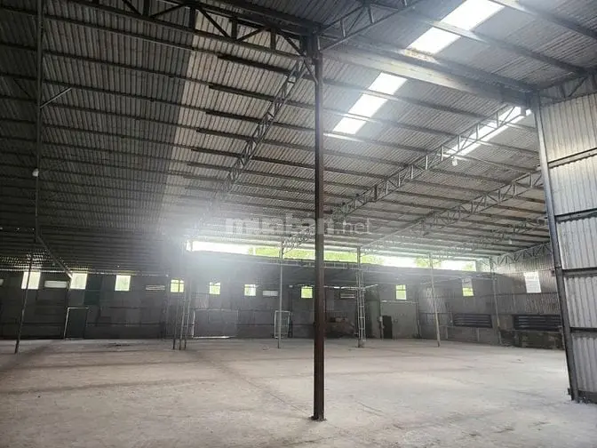 *Cho Thuê Kho Xưởng*1800M2 Gần Đường Nguyễn Duy Trinh, Phú Hữu, Quận 9