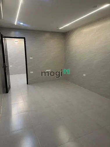 Vip Tập Thể Tầng 1 Khu 8/3, Giá 4.5 Tỷ, 70M2, Kd Được