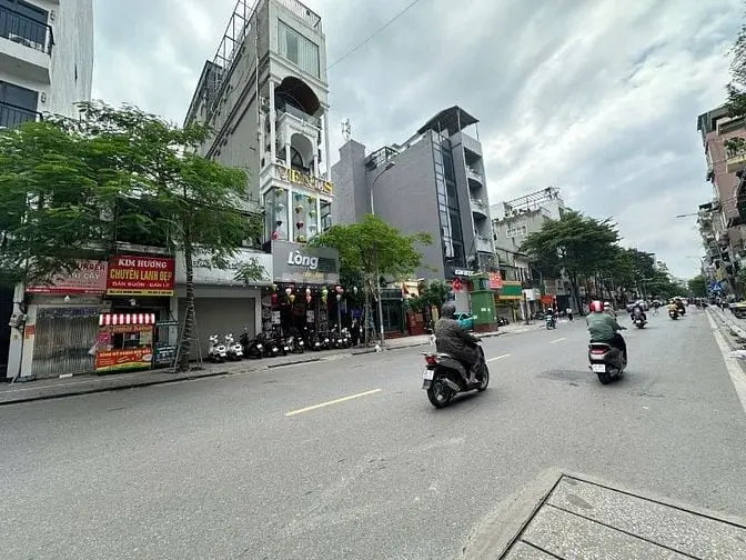 Chính Chủ Bán Nhà Mặt Phố Khâm Thiên,Đống Đa Diện Tích 85M² - Mặt Tiền