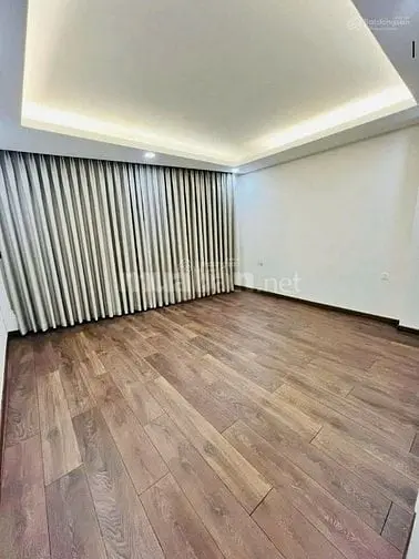 Nhà Mới Còn Thơm Mùi Sơn -4 Lầu Hẻm 51 Cao Thắng Giá 36 Triệu