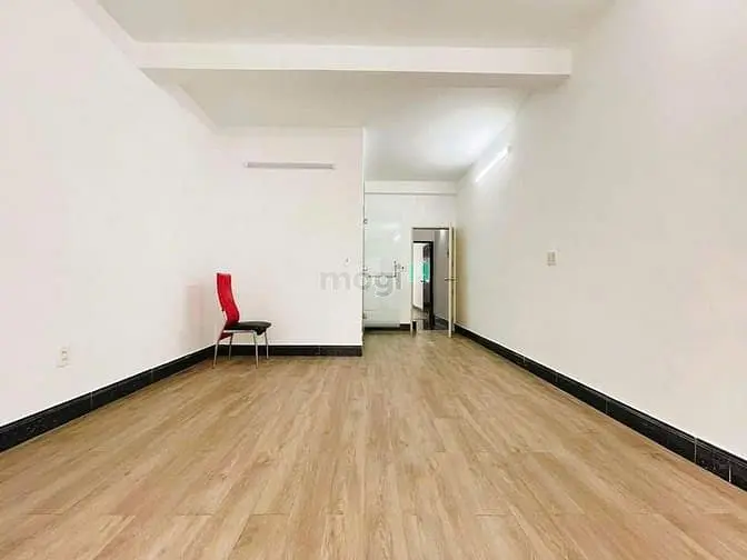 Bề Ngang 5M, Mặt Tiền Đường Nguyễn Văn Trỗi,Phường 11, Phú Nhuận