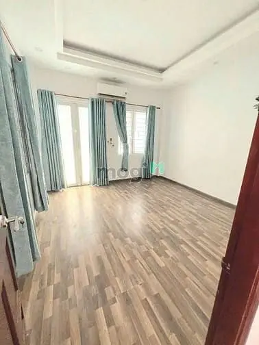 Bề Ngang 5M, Mặt Tiền Đường Nguyễn Văn Trỗi,Phường 11, Phú Nhuận