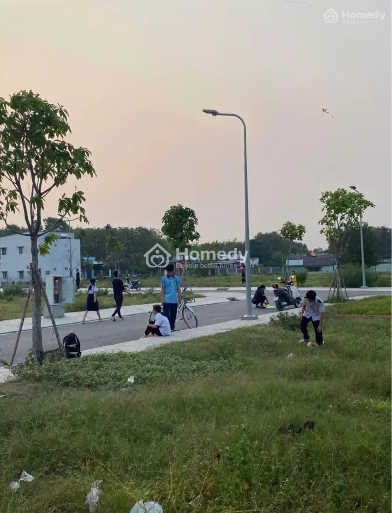 Bán Gấp Đất Full Thổ Cư 80M2 Shr Xây Dựng Tự Do Trung Tâm Tân Phú Trung