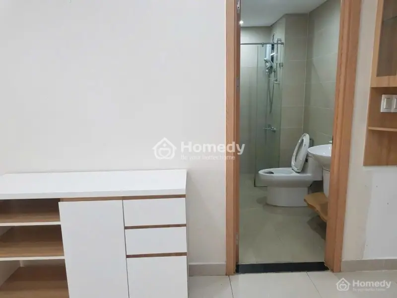 Chung Cư 10A Trần Nhật Duật, Q1: 3P Ngủ, Full Nội Thất, 13Tr/Tháng, Ban Công
