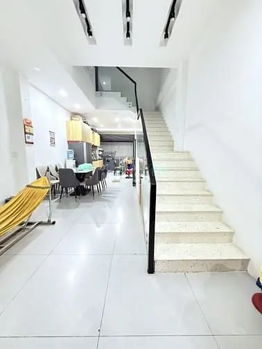 6057860 ảnh đại diện 1