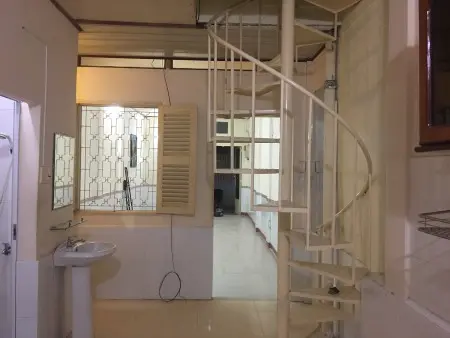 Cho Thuê Nhà Hẻm 15/15 Bà Lê Chân, Phường Tân Định, Quận 1 Cách Đường Lớn 50M, Ngay Chợ Tân Định
