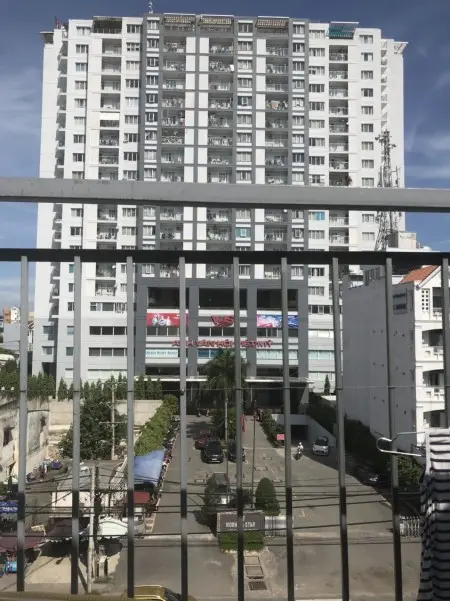 Cho Thuê Nguyên Lầu 60M Giá 4,5Tr Gần Hutech Ung Văn Khiêm