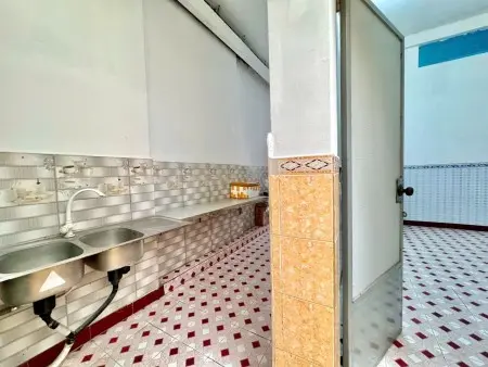 Phòng Trọ Sạch Sẽ Giá Tốt Diện Tích Rộng Gần Chợ Phạm Văn Hai Tân Bình