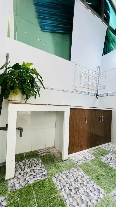 Phòng Mới Đẹp – Nguyên Lầu 2 Có Ban Công, Bếp Riêng