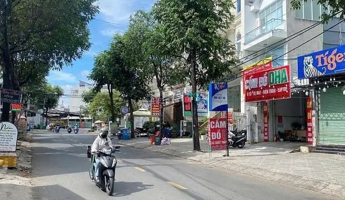 Bán Nhà 1 Trệt 2 Lầu Mặt Tiền Đường Làng Tăng Phú, Dt 98,5M2 Ngang 7M