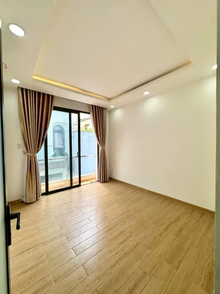 Phòng Đang Setup Chuẩn Bị Khai Trương Giá Rẻ. Đối Diện Chợ Hạnh Thông Tây