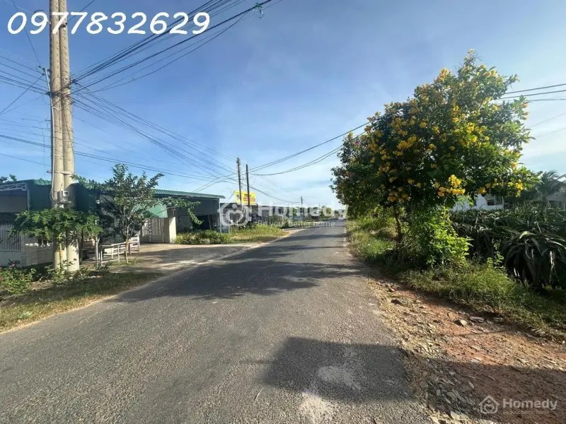 Bán Đất 3 Mặt Tiền 578M² Đinh Công Tráng, Tân Tiến, La Gi, Chỉ 1.3 Tỷ Gần Biển