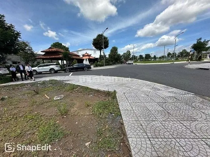 Lô Góc 2 Mt Chỉ Còn Vài Lô - Ngay Đường Nguyễn Hữu Trí - Gần Chợ Đệm
