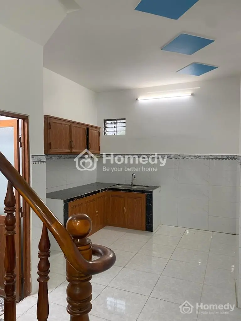 Nhà Sau Lưng Chợ , Kdc Dân Trí Cao