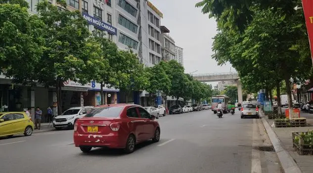 Tòa Nhà Mặt Phố Khúc Thừa Dụ Cầu Giấy 65 Tỷ.