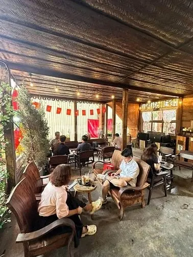 Sang Quán Café Sân Vườn Nhà Gỗ + Photobooth – Mặt Tiền Phạm Văn Chiêu,