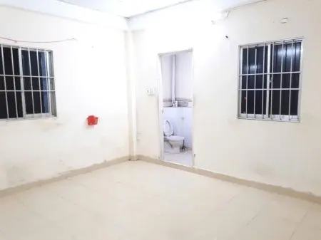 Chính Chủ Cho Thuê Phòng Lớn 20M2, Có Máy Lạnh, 3 Cửa Sổ, Ban Công Ngay Trung Tâm Q3