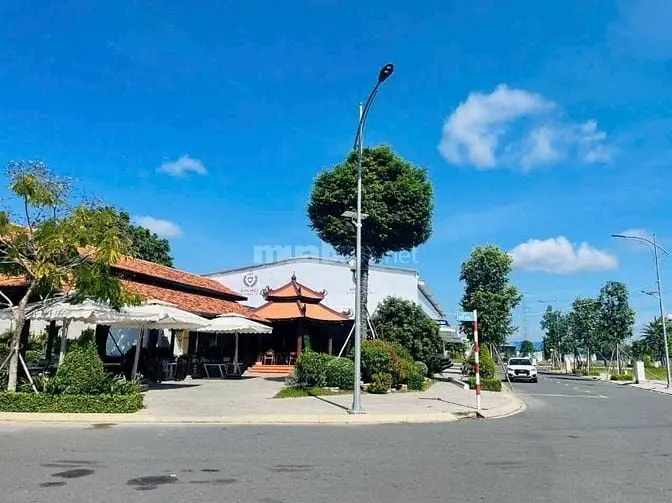 Lô Góc 2 Mt Chỉ Còn Vài Lô - Ngay Đường Nguyễn Hữu Trí - Gần Chợ Đệm