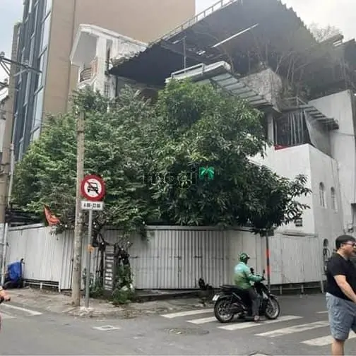 Cho Thuê Nhà Góc 2 Mặt Tiền Huỳnh Tịnh Của, Quận 3 – Ngay Chợ Tân Định