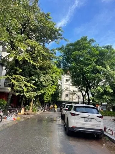 Bán Nhà Hoàng Cầu, 1 Nhà Ra Phố, Ngõ Ô Tô, 60M2 X 4 Tầng, Giá 18 Tỷ