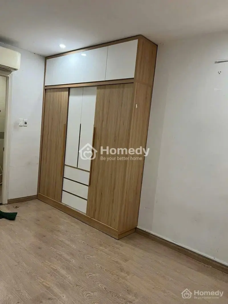 Cc The Usefull, Lạc Long Quân, Tb: 2P Ngủ Rộng, 2Wc, Máy Lạnh Giá 9Tr5